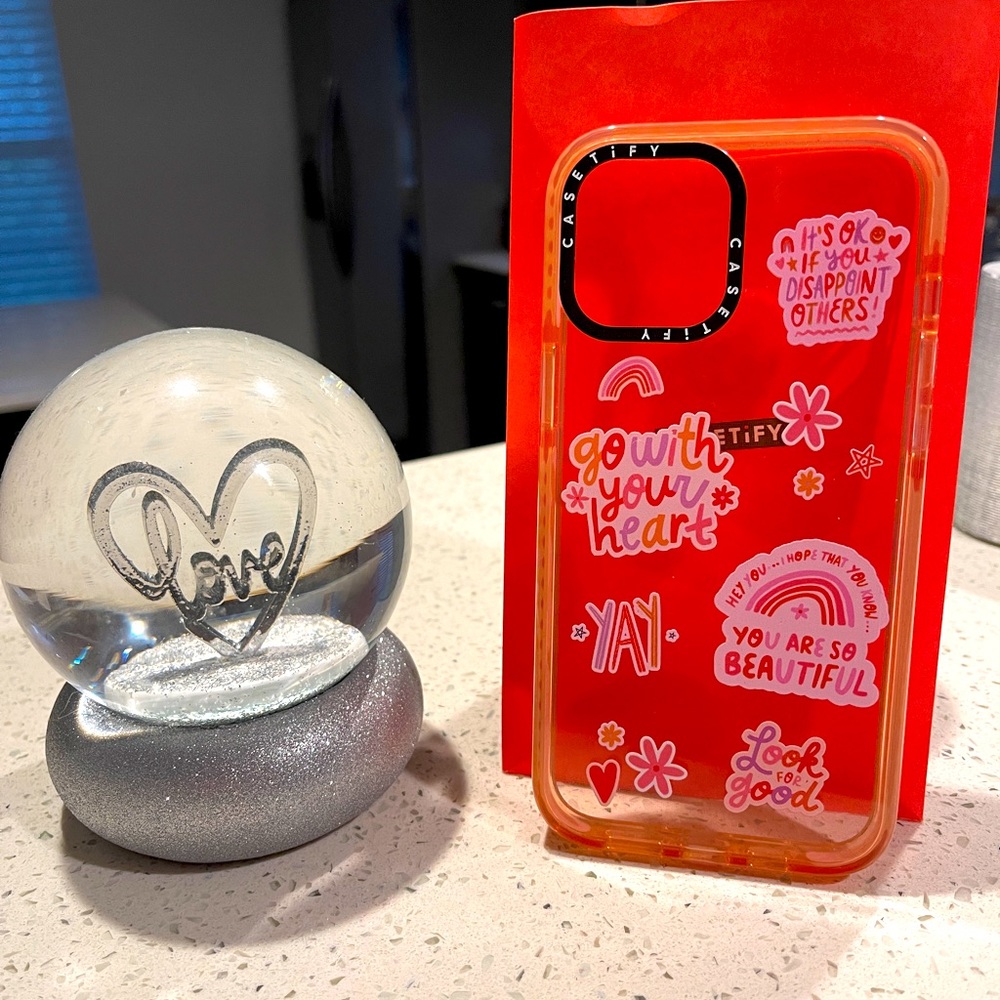 Used/Like new iPhone 12 Pro Max Casetify. Can ship ASAP!!!